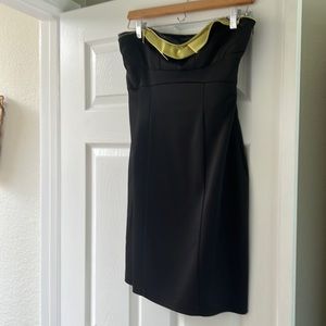 Stunning well fitted cocktail dress strapless